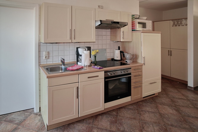 Ferienwohnung in Rerik - Ferienwohnung/Appartement Seem&ouml;we (Rerik) - K&uuml;chenzeile