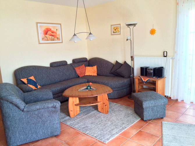Ferienwohnung in K&uuml;hlungsborn - Casa Nova - Wohnbereich