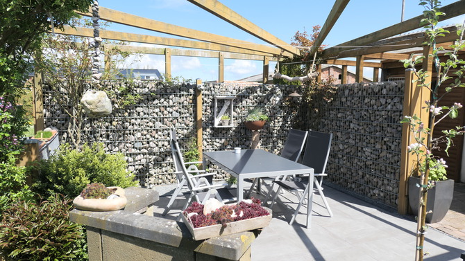 Ferienwohnung in Fehmarn OT Landkirchen - Haus am Feld - Ihre Terrasse nat&uuml;rlich mit eigenem Grill
