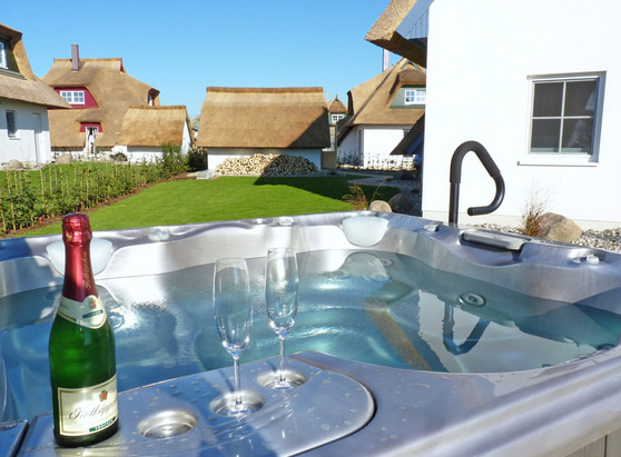 Ferienhaus in Zinnowitz - Mein Jantar - Der Whirlpool f&uuml;r unsere G&auml;ste