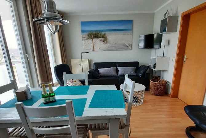 Ferienwohnung in G&ouml;hren - Residenz Villa Linde - Beispielbild Wohnraum