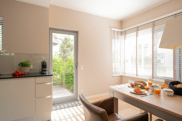 Ferienhaus in Heiligenhafen - Ostsee - Reetdachhaus Nr. 11 "NEWPORT" im Strand Resort - Bild 16