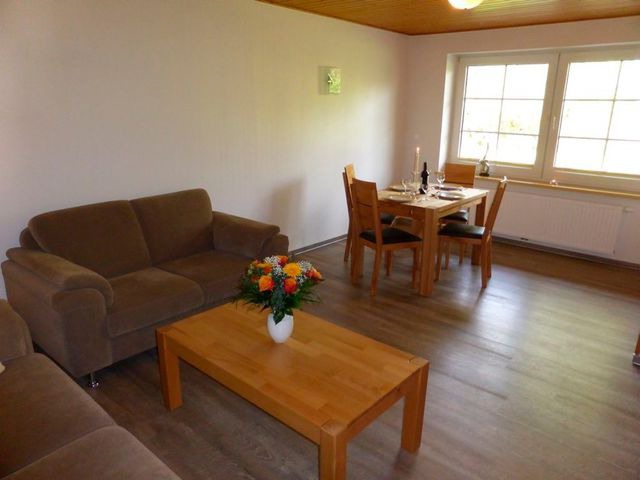 Ferienwohnung in Fehmarn OT Presen - "Ferienhof Rie&szlig;en" Wei&szlig;es Haus Nr. 32 - Bild 3