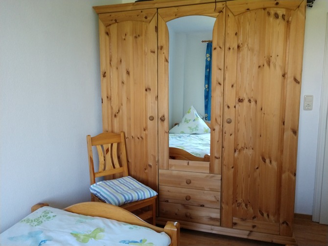 Ferienwohnung in Hasselberg - Ferienhaus Eckeberg - Schlafzimmer mit 2 Einzelbetten