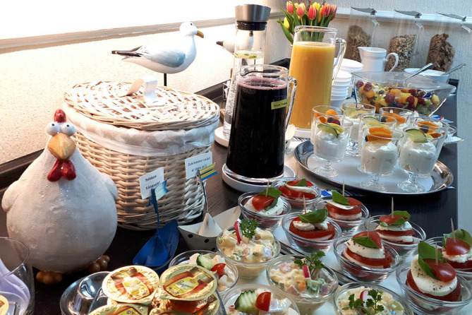 Ferienhaus in Ostseebad Heringsdorf - Kleines M&ouml;wennest - Fr&uuml;hst&uuml;ck auf Anfrage in 400m m&ouml;glich