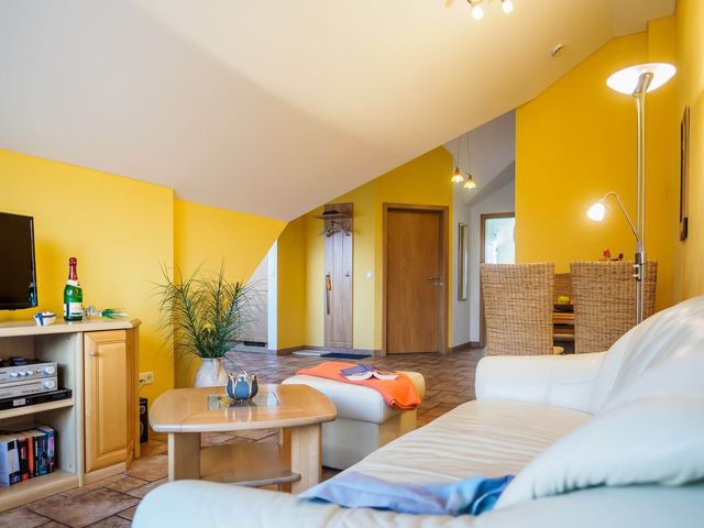 Ferienwohnung in Ostseeheilbad Zingst - Birkenstraße 7 Whg. 6 - Bild 2