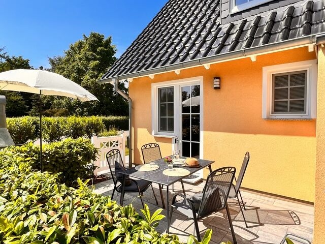 Ferienhaus in Dranske - Ferienhaus Anna - rechte Seite - Bild 6