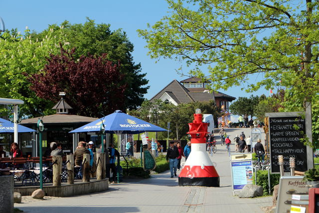 Ferienwohnung in Zingst - SUITE AN DER SEEBR&Uuml;CKE ZINGST mit seitlichem Meerblick - Bild 9