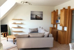 Israel, Monika: App. (Nr. 9)