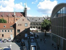 Rathausmarkt 2