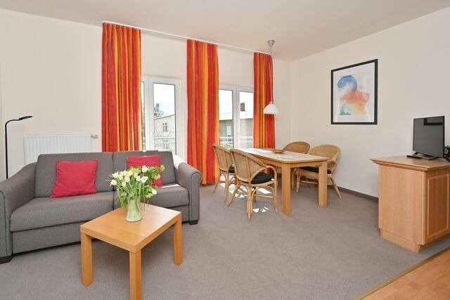 Ferienwohnung in Sellin - Strandnahe Ferienwohnung 8 Villa Celia Sellin f&uuml;r 6 Personen mit WLAN, Sauna, Insel R&uuml;gen - Bild 4