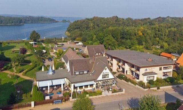 Ferienwohnung in Bosau - Haus Schwanensee Maritimes Ferienappartement am Pl&ouml;ner See - Bild 25