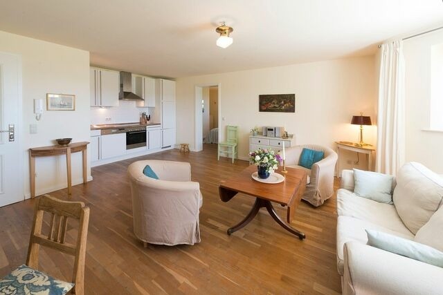 Ferienwohnung in Neuenkirchen (Rügen) - Ferienwohnung 1 direkt am Wasser im Gut Grubnow Rügen - Bild 5