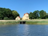Ferienwohnung in Neuenkirchen (Rügen) - Ferienwohnung 6 direkt am Wasser im Gut Grubnow Rügen - Bild 2