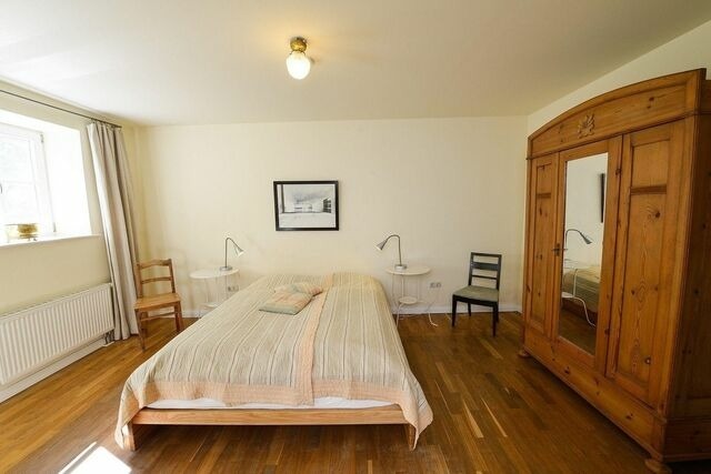 Ferienwohnung in Neuenkirchen (Rügen) - Gutshaus Grubnow Ferienwohnung 2 am Wasser Sauna und WLAN incl. - Bild 6